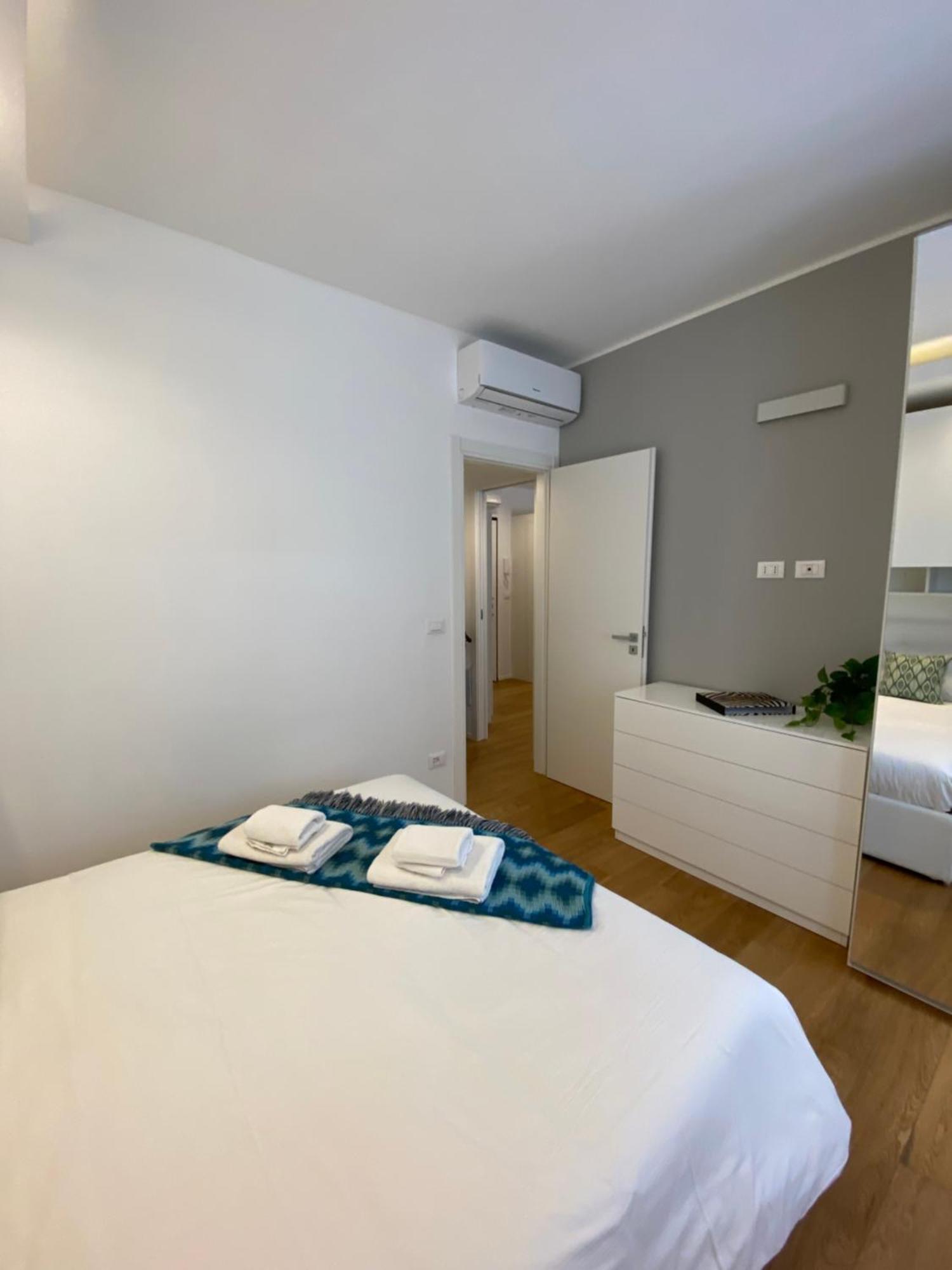 Gramsci 2 - Cozy Apartment Near Sempione Park! Milano Exteriör bild